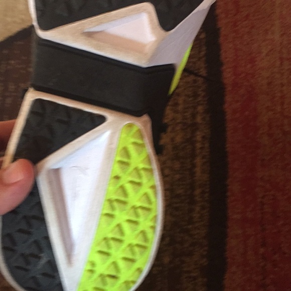 Air huarache 9.5 Nike - Picture 2 of 4